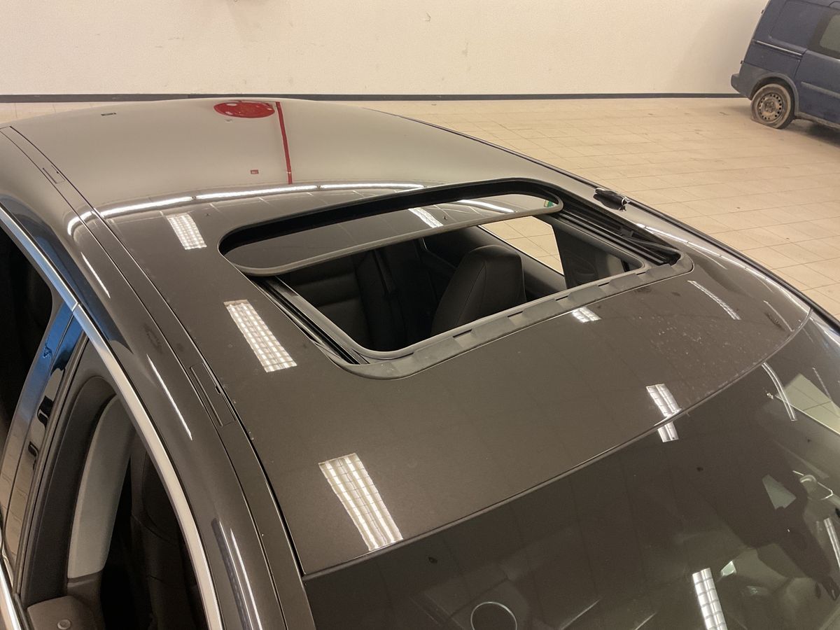 
								Porsche Panamera S E-Hybrid (Facelift) full									