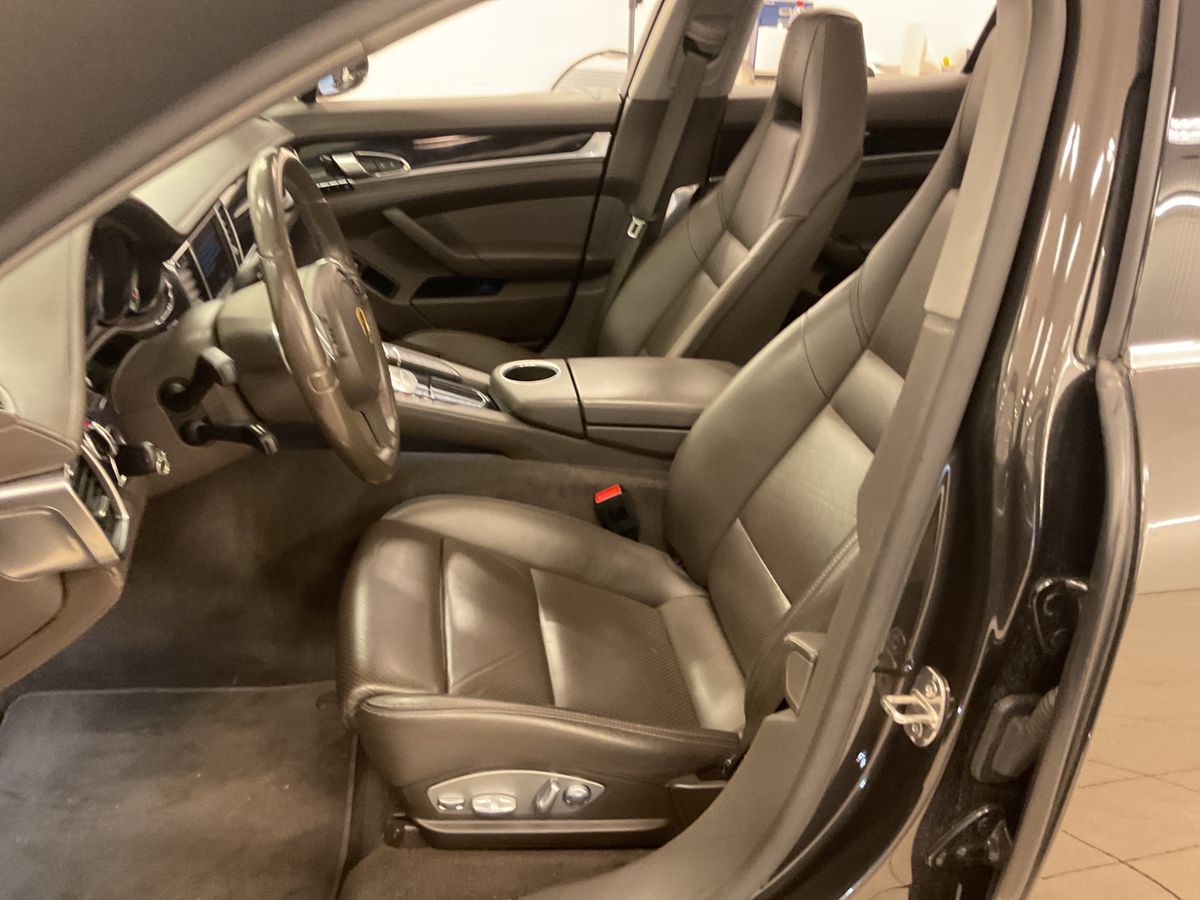 
								Porsche Panamera S E-Hybrid (Facelift) full									