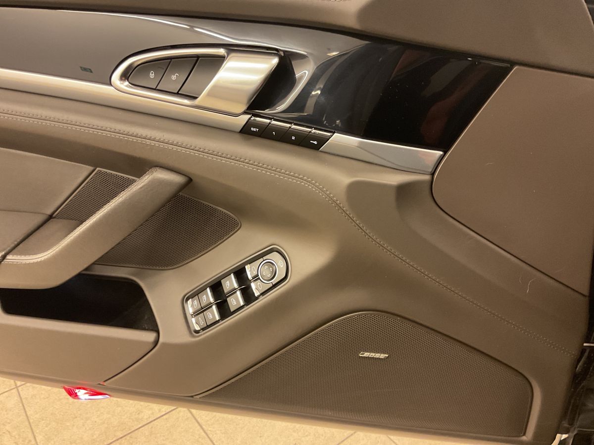 
								Porsche Panamera S E-Hybrid (Facelift) full									