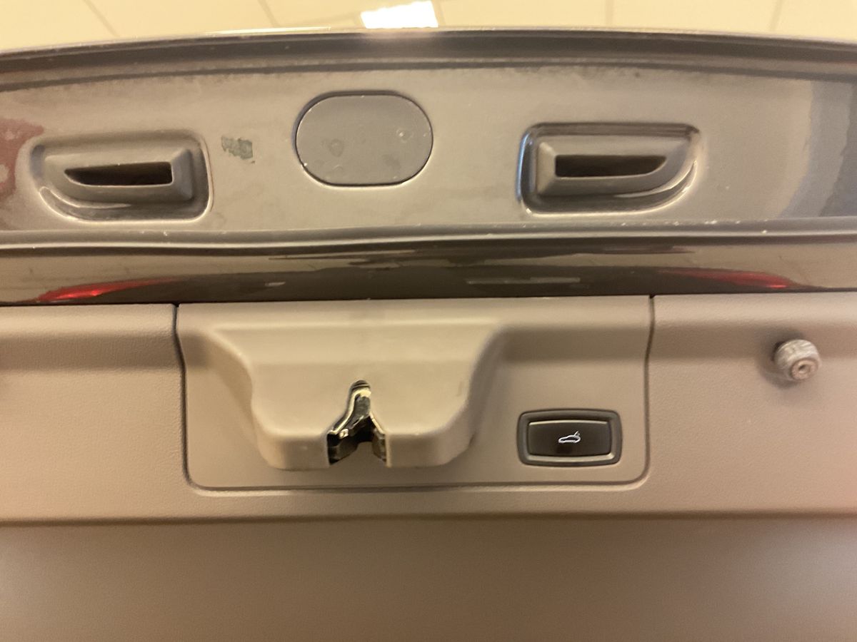 
								Porsche Panamera S E-Hybrid (Facelift) full									