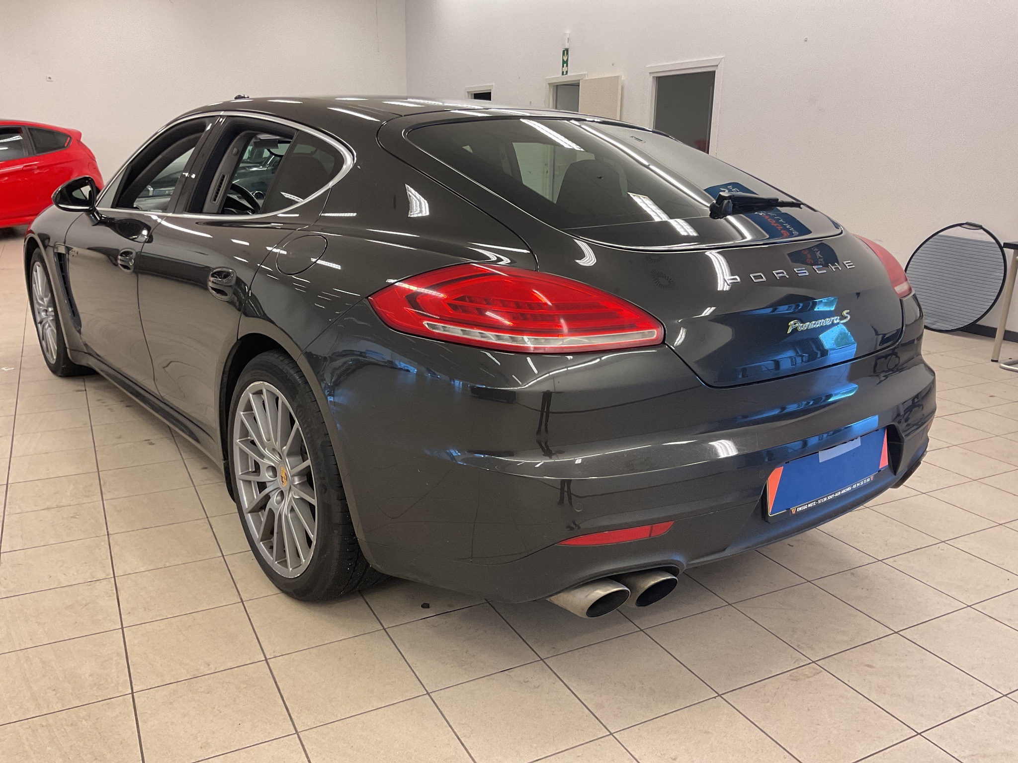 
								Porsche Panamera S E-Hybrid (Facelift) full									