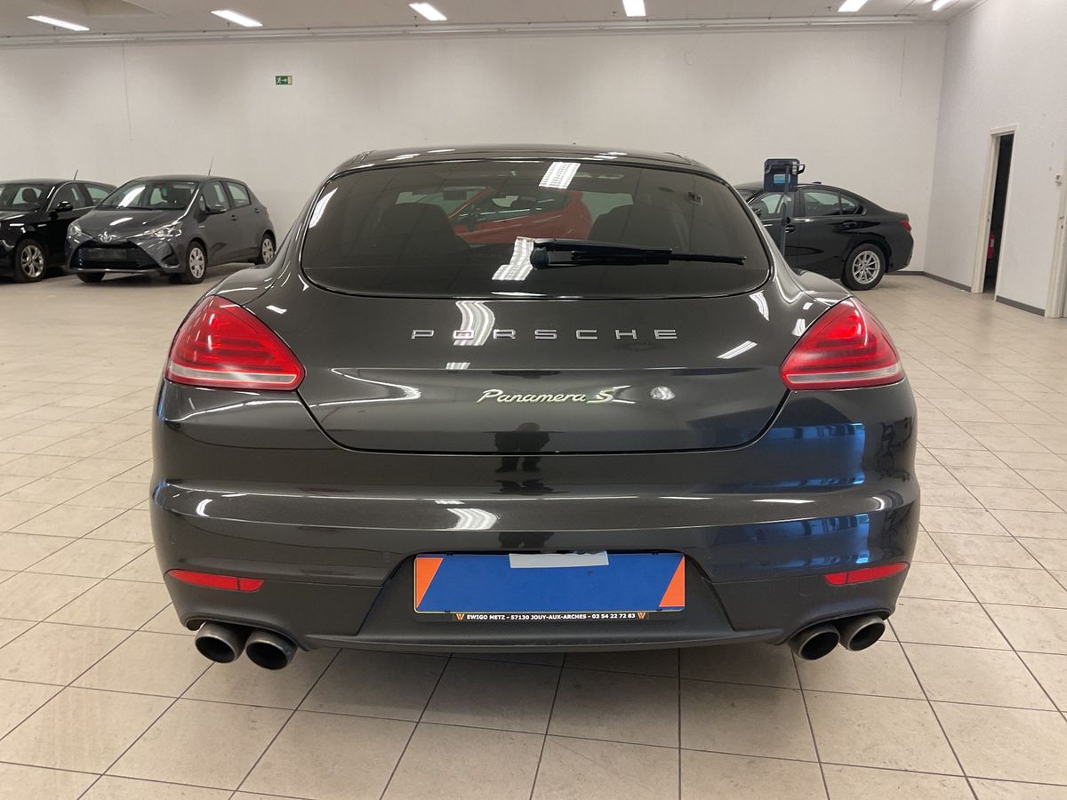 
								Porsche Panamera S E-Hybrid (Facelift) full									