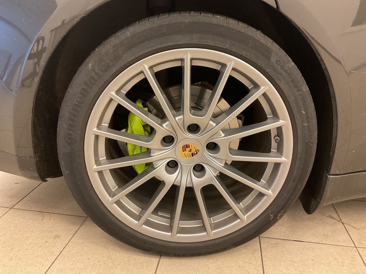 
								Porsche Panamera S E-Hybrid (Facelift) full									